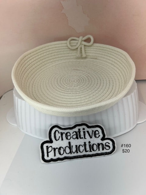 Natural colored rope basket